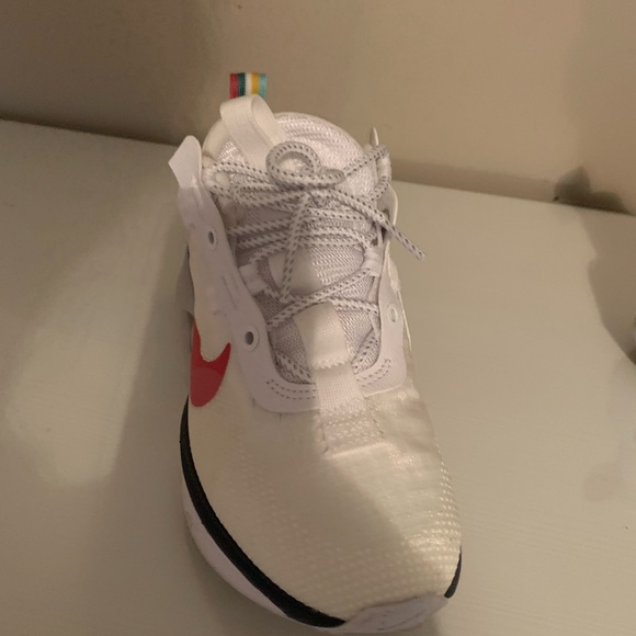 Nike Air Max (worn once) - Picture 5 of 5